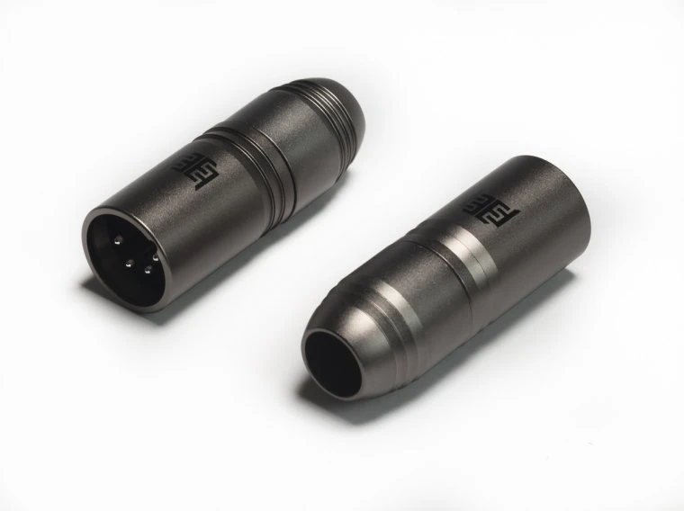 XLR