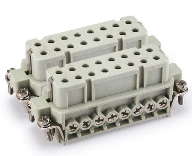 32A Female Insert